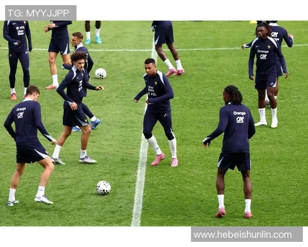 爱聊足球畅谈世界杯激情瞬间与球星背后的故事